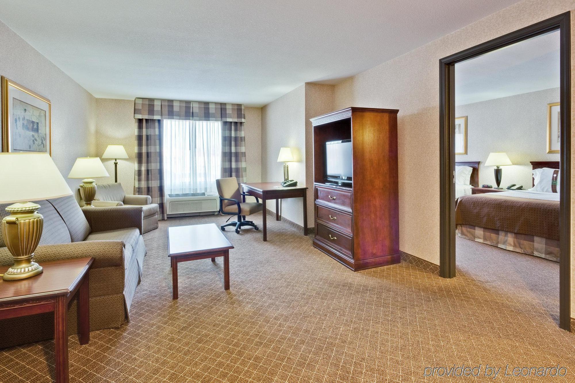 Holiday Inn Poplar Bluff By Ihg Номер фото